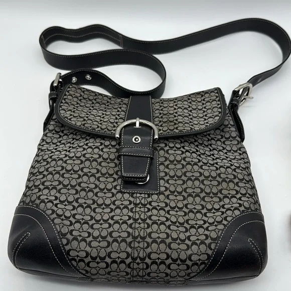 COACH VINTAGE SOHO JACQUARD Black and Gray Patterned Women's Bag. - Picture 10 of 10